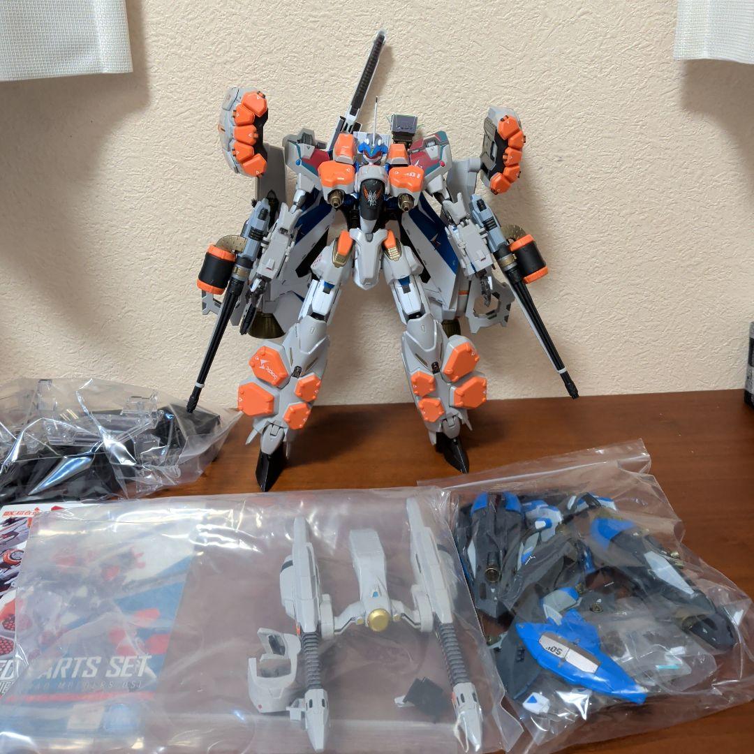 マクロスデルタ　超合金　スーパージークフリード　ジャンク