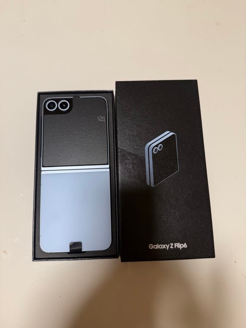 Galaxy ZFlip6 Blue 海外版 新品未使用(専用)