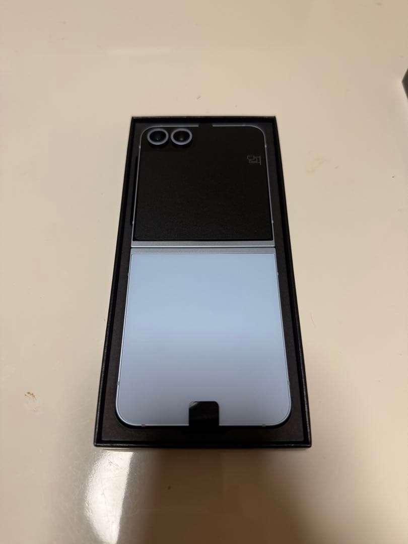 Galaxy ZFlip6 Blue 海外版 新品未使用(専用)