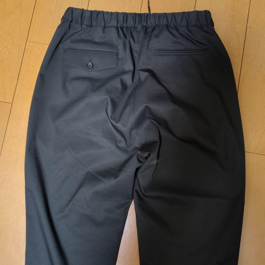 Macqlo テーパードパンツ