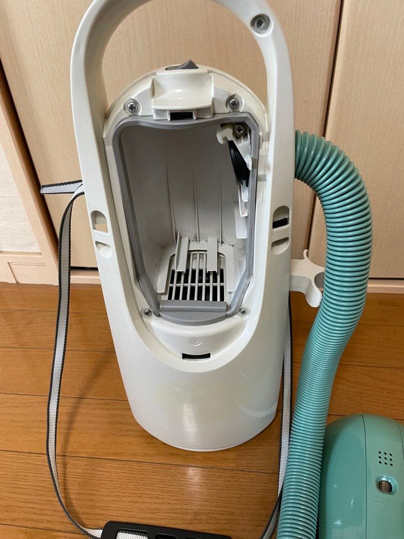 パナソニック　MC-K10P 掃除機　かけちゃお　中古品