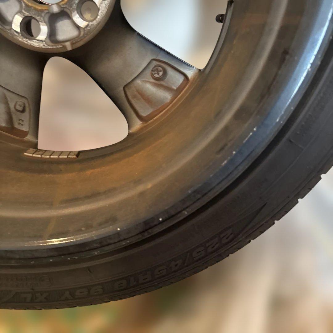 1本トヨタ220系クラウン18インチ純正ホイール タイヤ付き