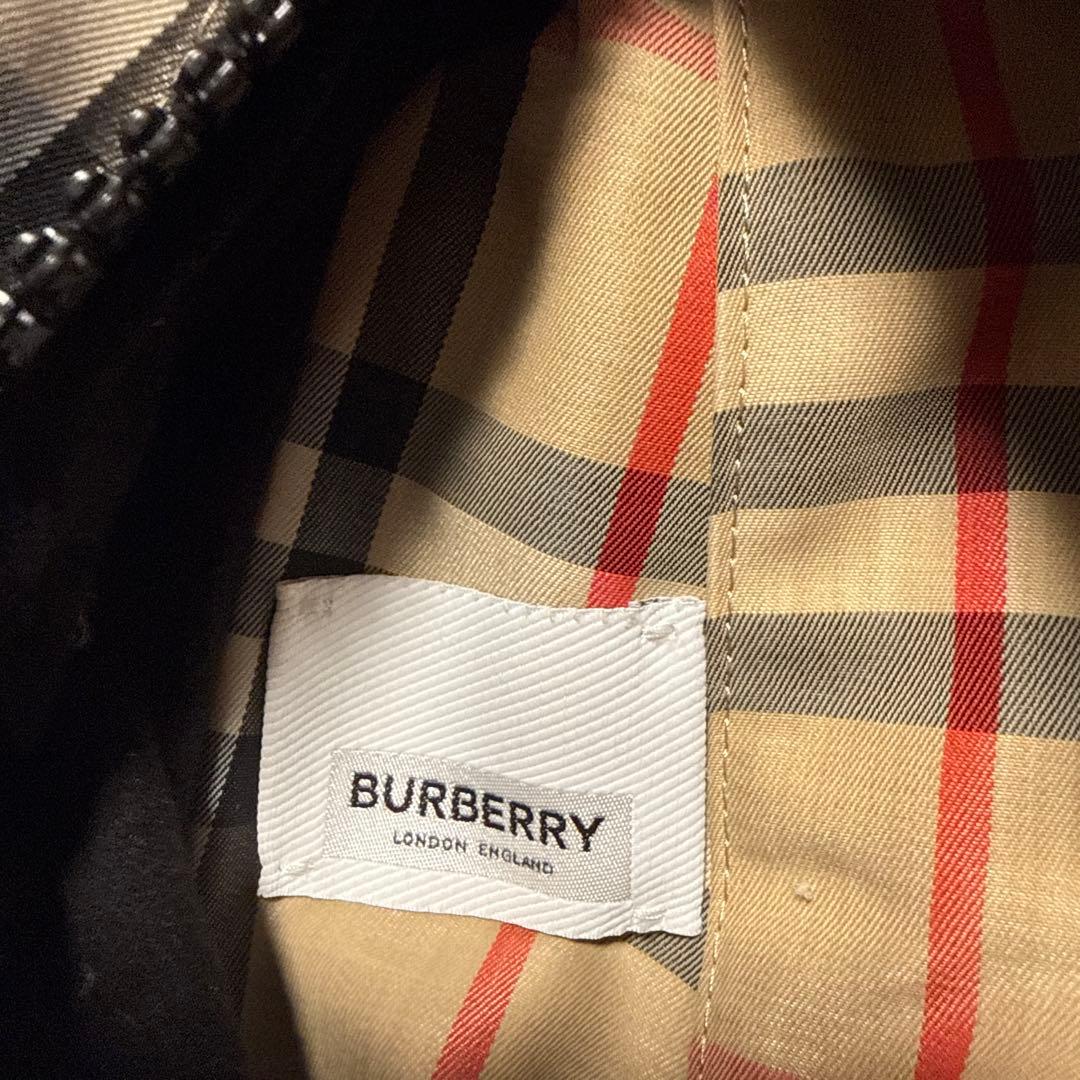 BURBERRYバーバリーノバチェック リバーシブル ダウンジャケット