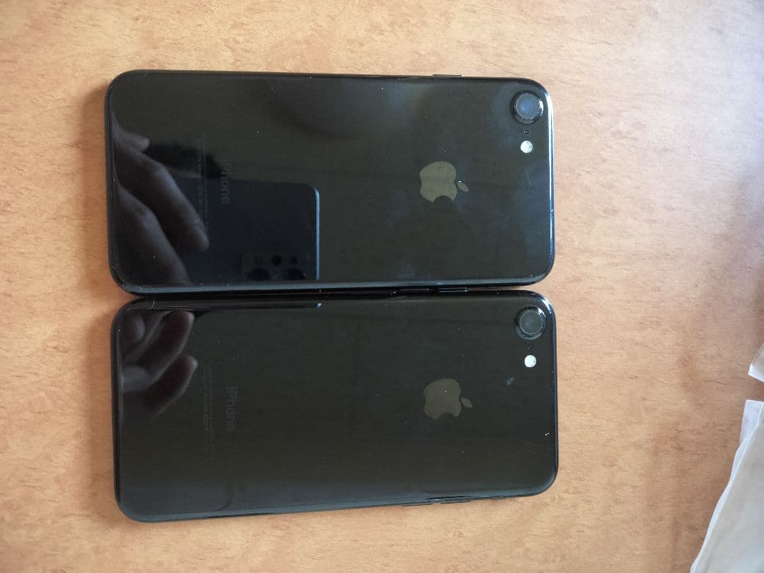 2台セットiPhone 7 128GB simフリーバッテリー96%&98%