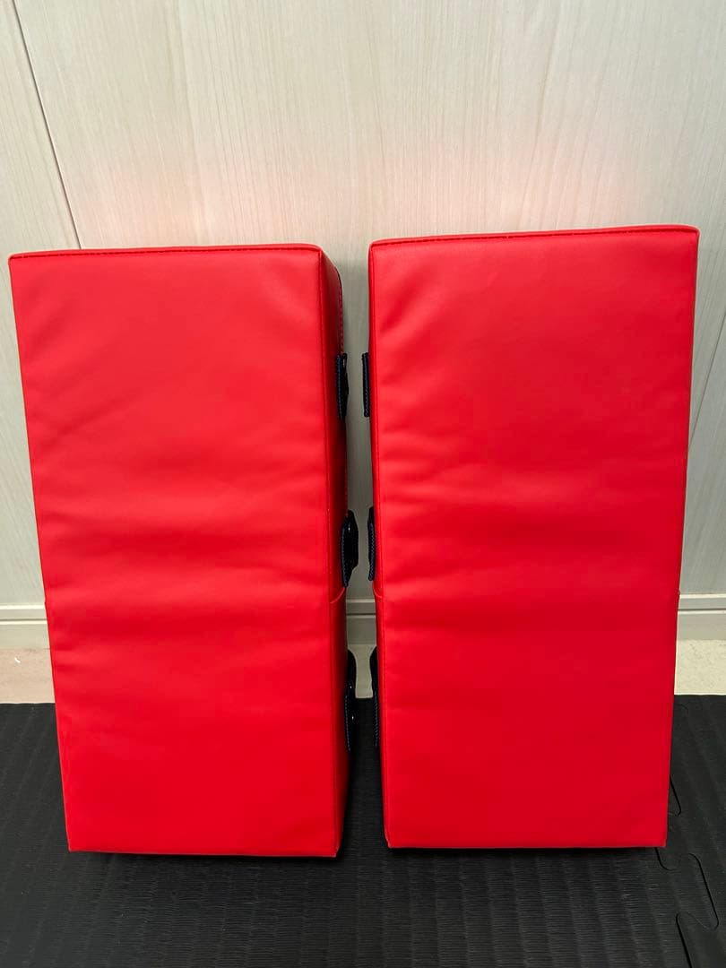 ISAMI 赤 キックミット 日本製