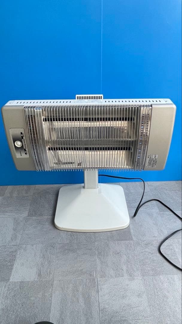 最終値下げ CORONAコロナ コアヒートAH-129R 遠赤外線ヒーター