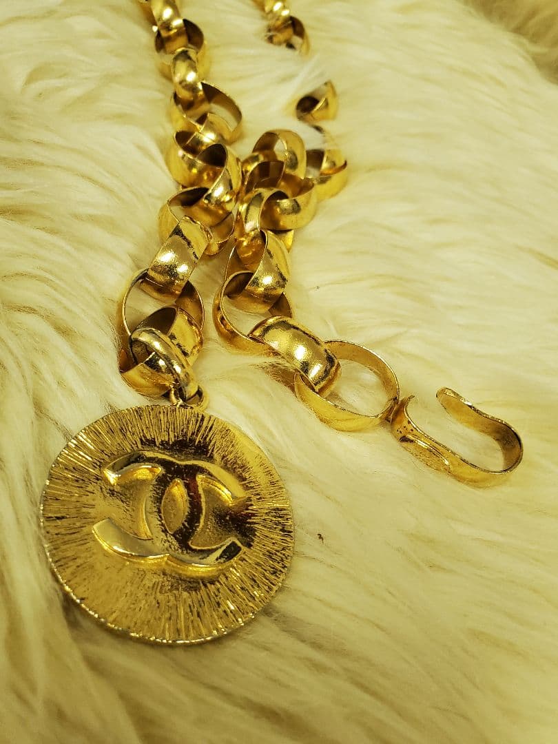 CHANEL シャネルゴールドチェーンベルト