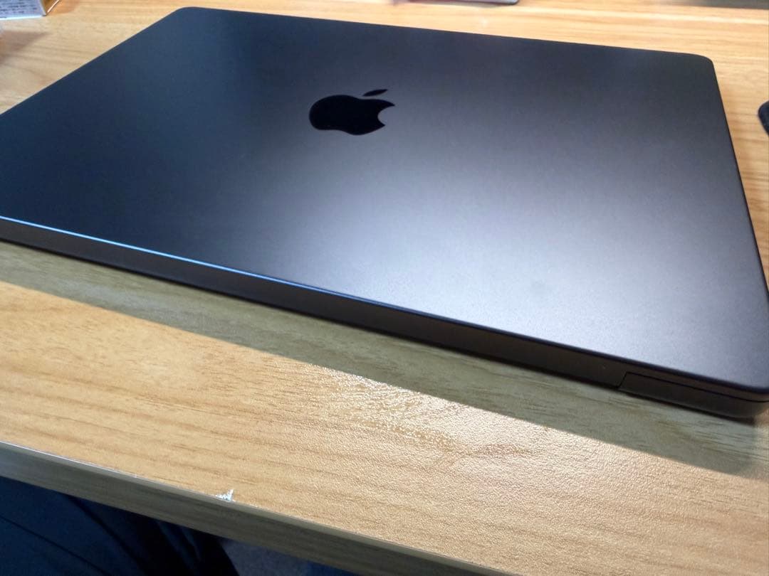 MacBook Pro M4スペースブラック14 メモリ16GB 容量512GB