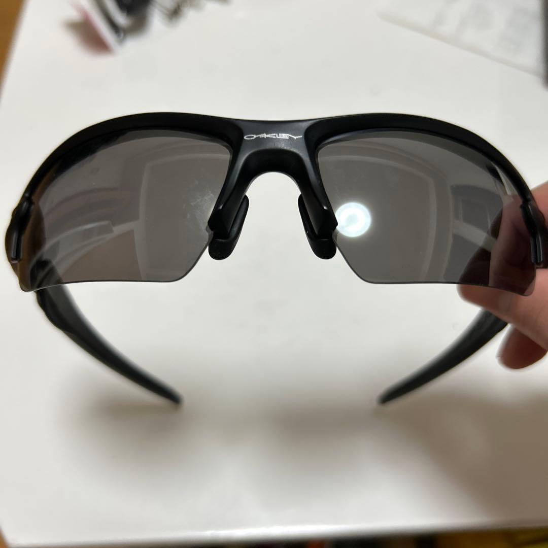 Oakley ブラック サングラス グレー レンズ