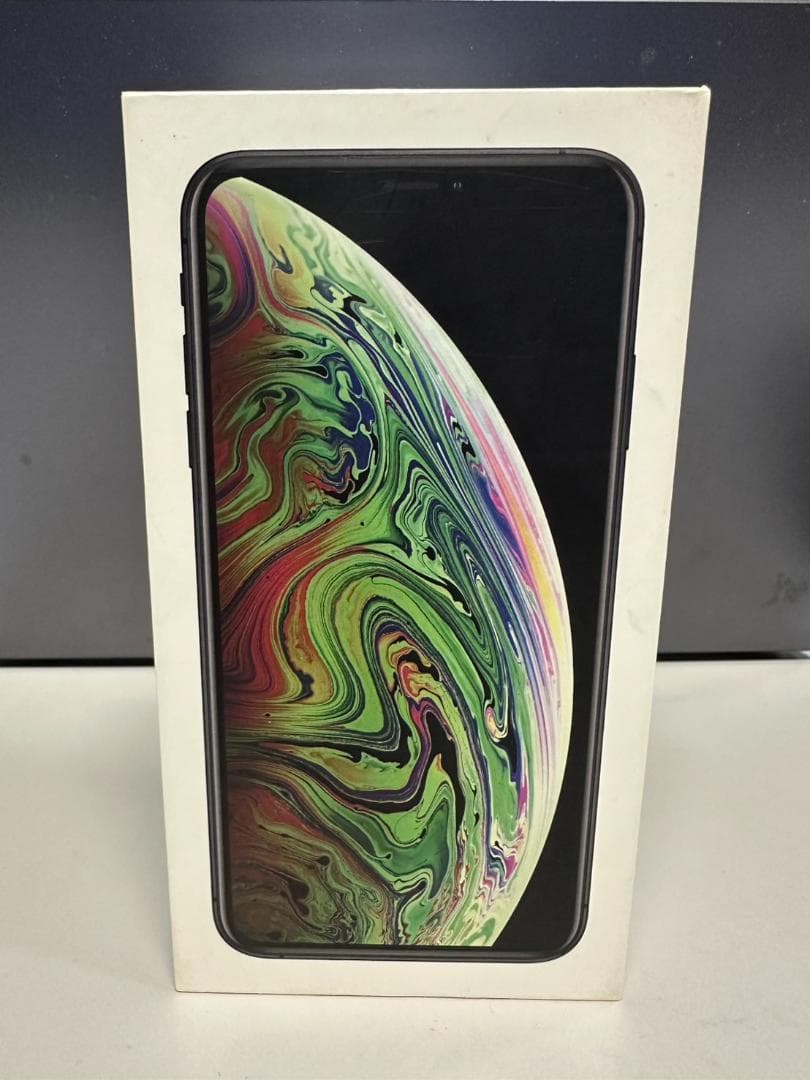 *台湾で購入した*　iPhone XS max 256g 黒
