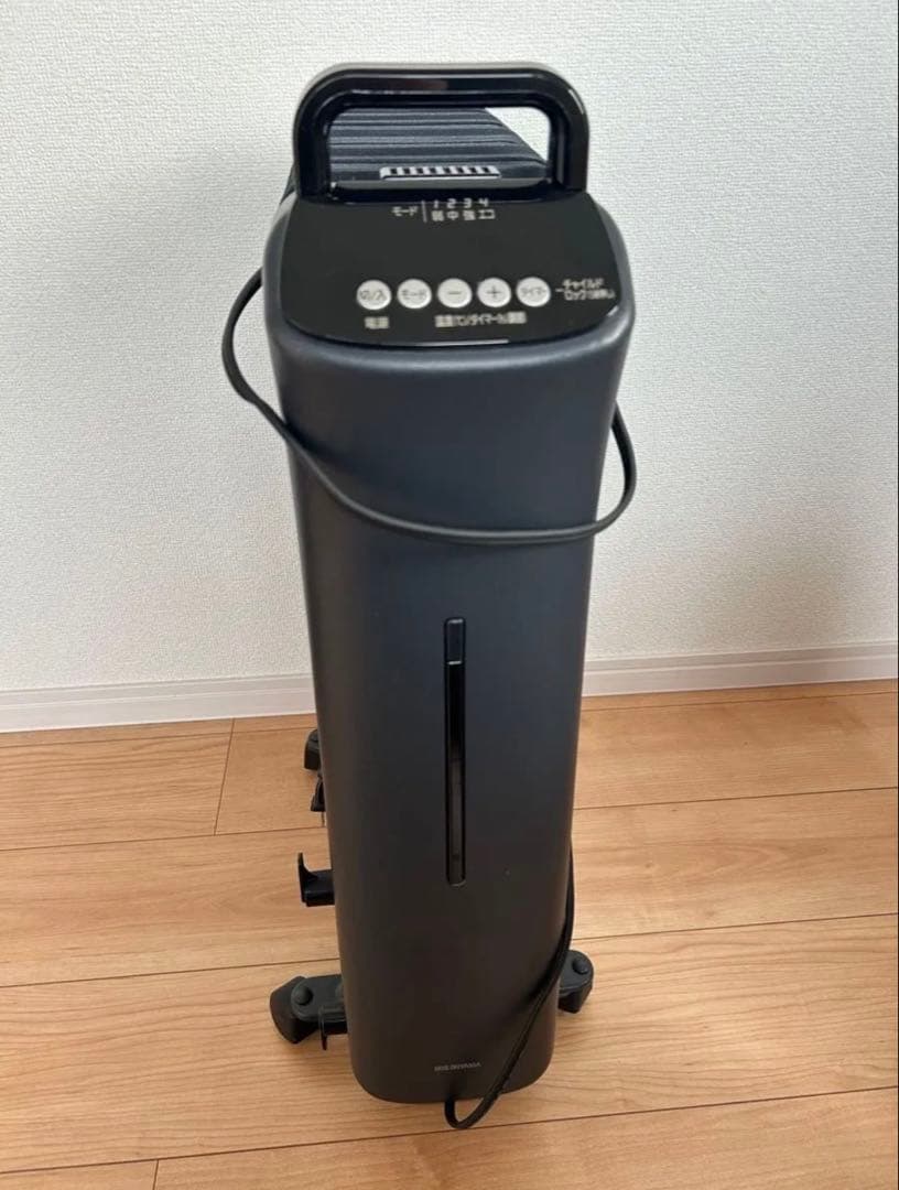 アイリスオーヤマ ウェーブ型オイルヒーター KIWHD-1210M 取説付き