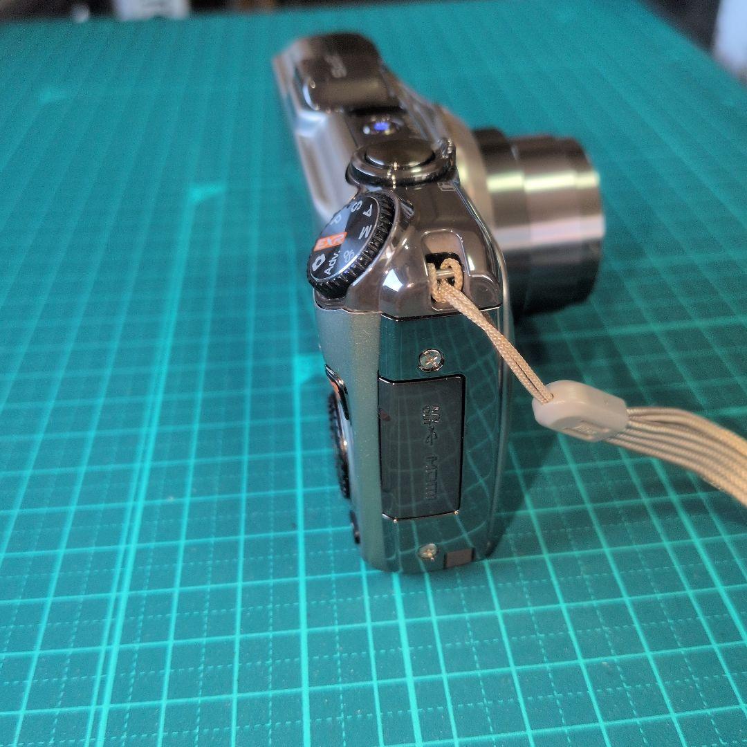 富士フイルム FinePix F600EXR