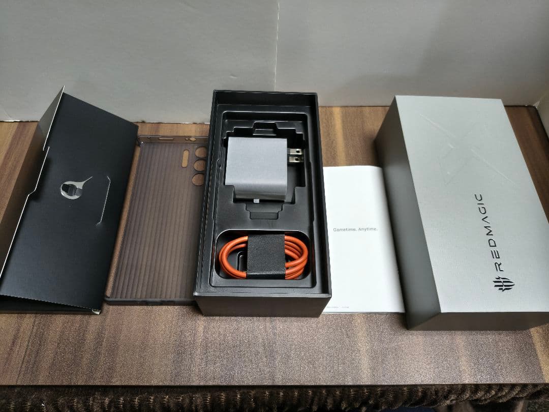 REDMAGIC 10 Pro　12GB+256GB (ホワイト)