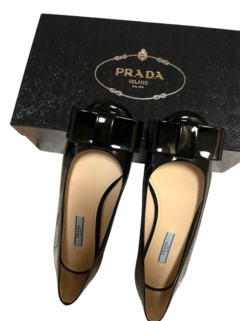 美品 PRADA プラダ リボン フラットシューズ 38 パテントレザー