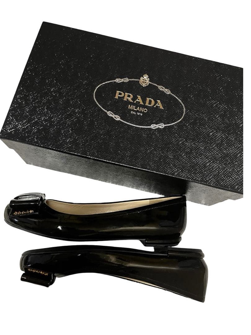美品 PRADA プラダ リボン フラットシューズ 38 パテントレザー