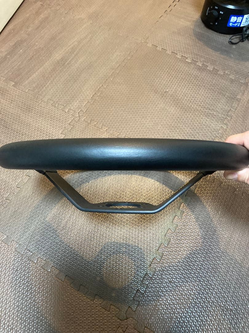 【♪】momo ステアリング ハンドル本体 黒