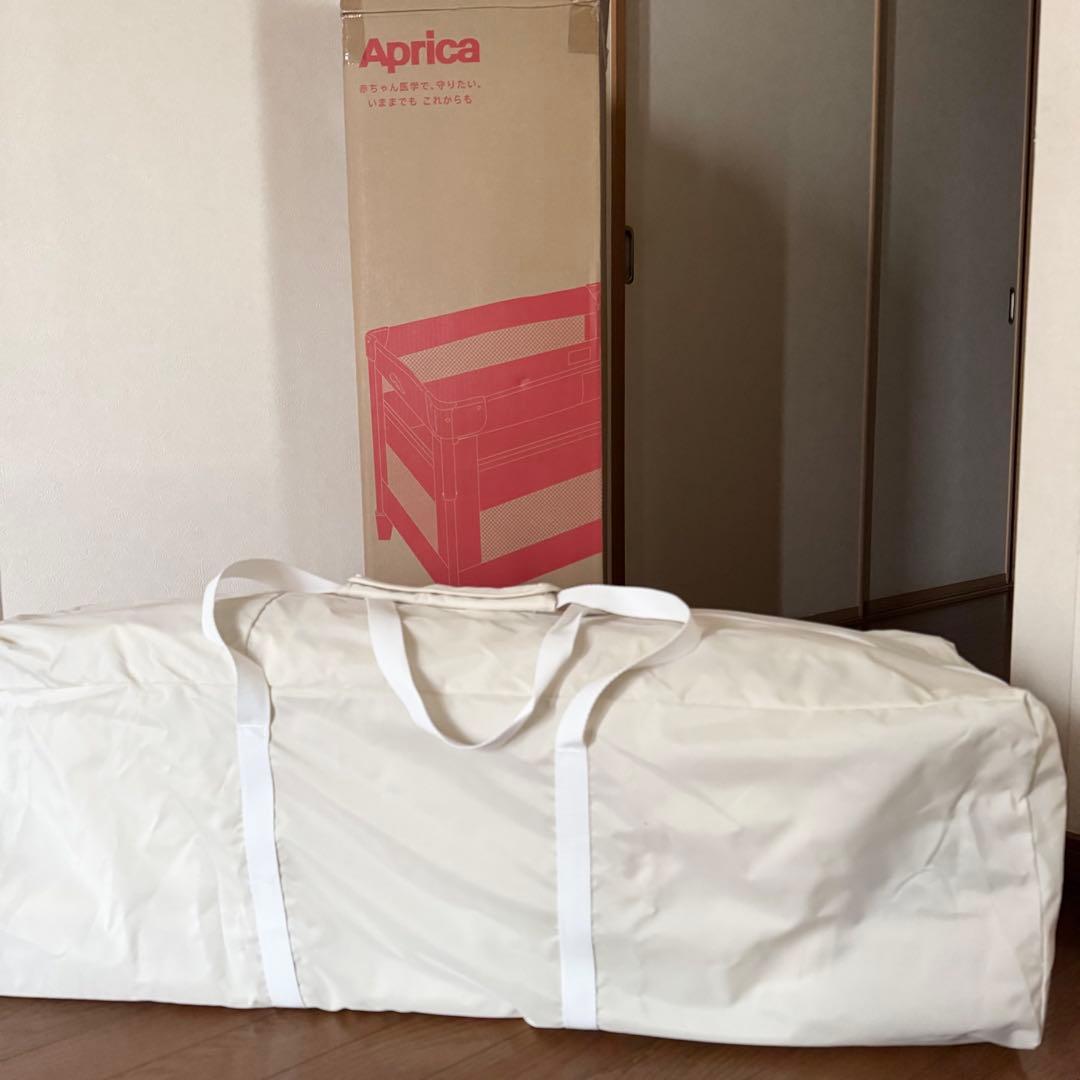 F*様 ココネルエアー プラス AB アップリカ ベビーベッド