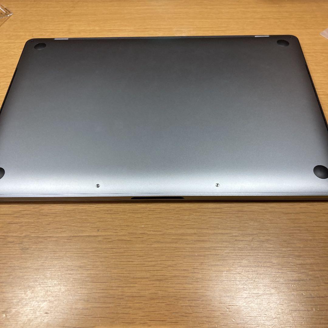 MacBook Pro 15インチ 2019 i7/16GB カバー付 外箱なし