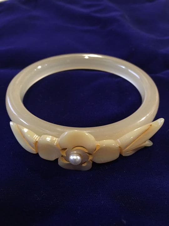 ヴィンテージ　ルーサイトバングル　フランスヴィンテージ