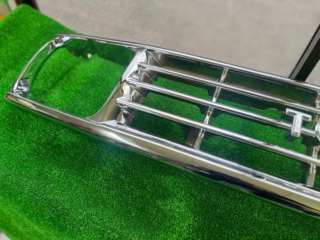 ランクル　KZJ71, KZJ78フロントグリルメッキ