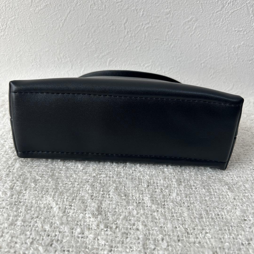 【正規品】Gentle Monster Lilit01 スクエアサングラス