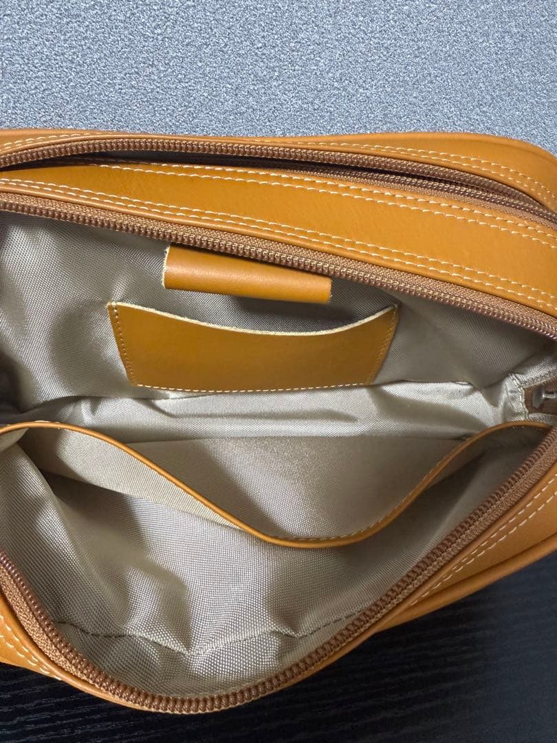 完売品　ローリングス　セカンドバッグ