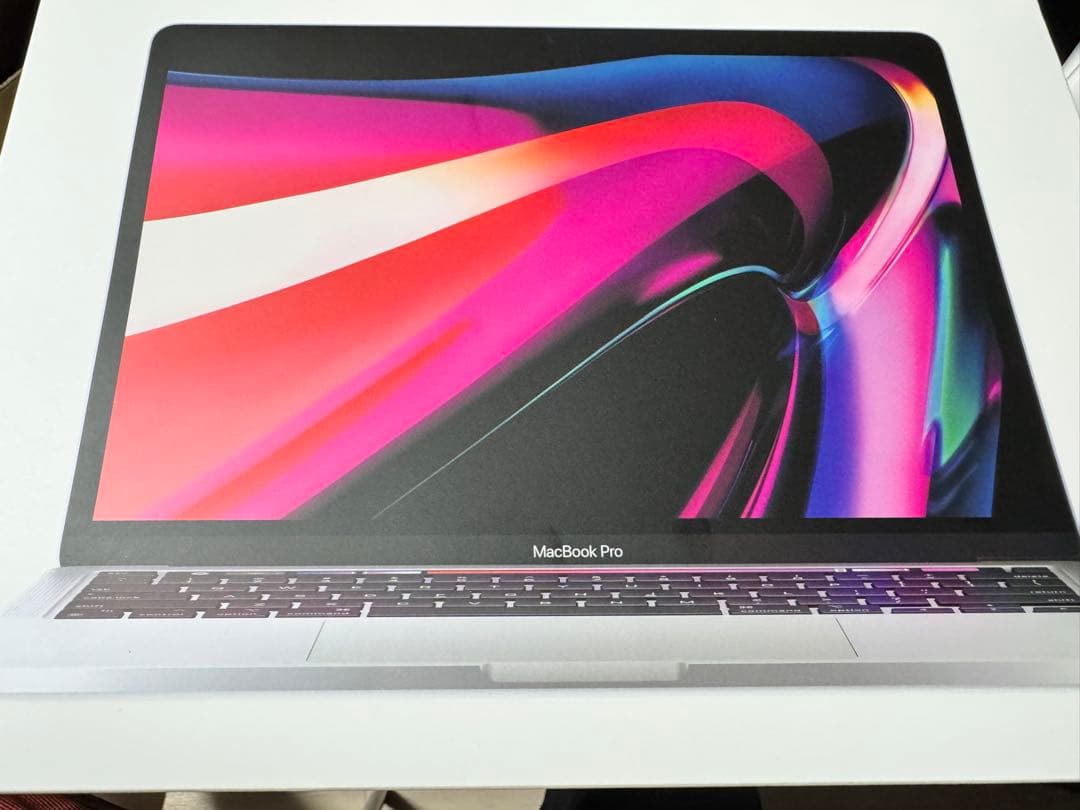 APPLE（アップル） MYDA2J/A　MacBookPro　13.3インチ