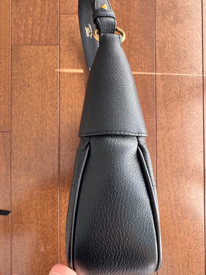 GUCCI アフロディーテ　スモールショルダーバッグ　ブラック