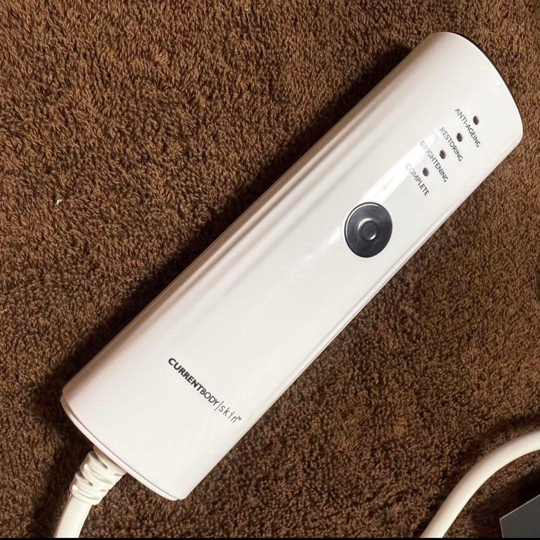 年末年始！【美品中古】 currentbody LED 4in1 マスク