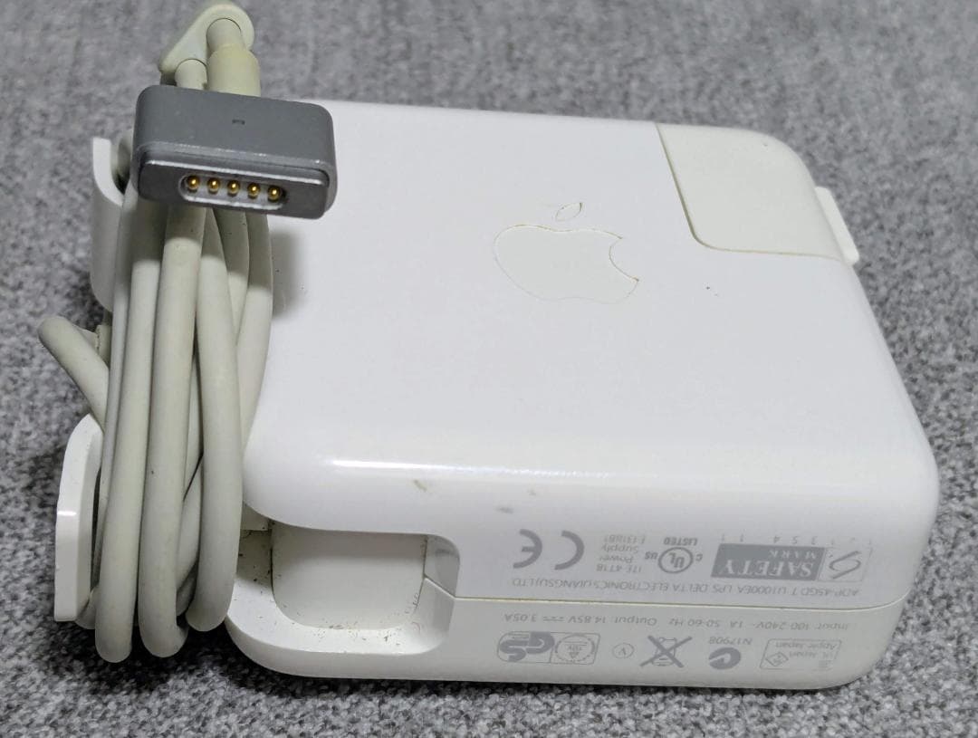 MacBook Air 11インチ 2013 Core i5/4GB/128GB