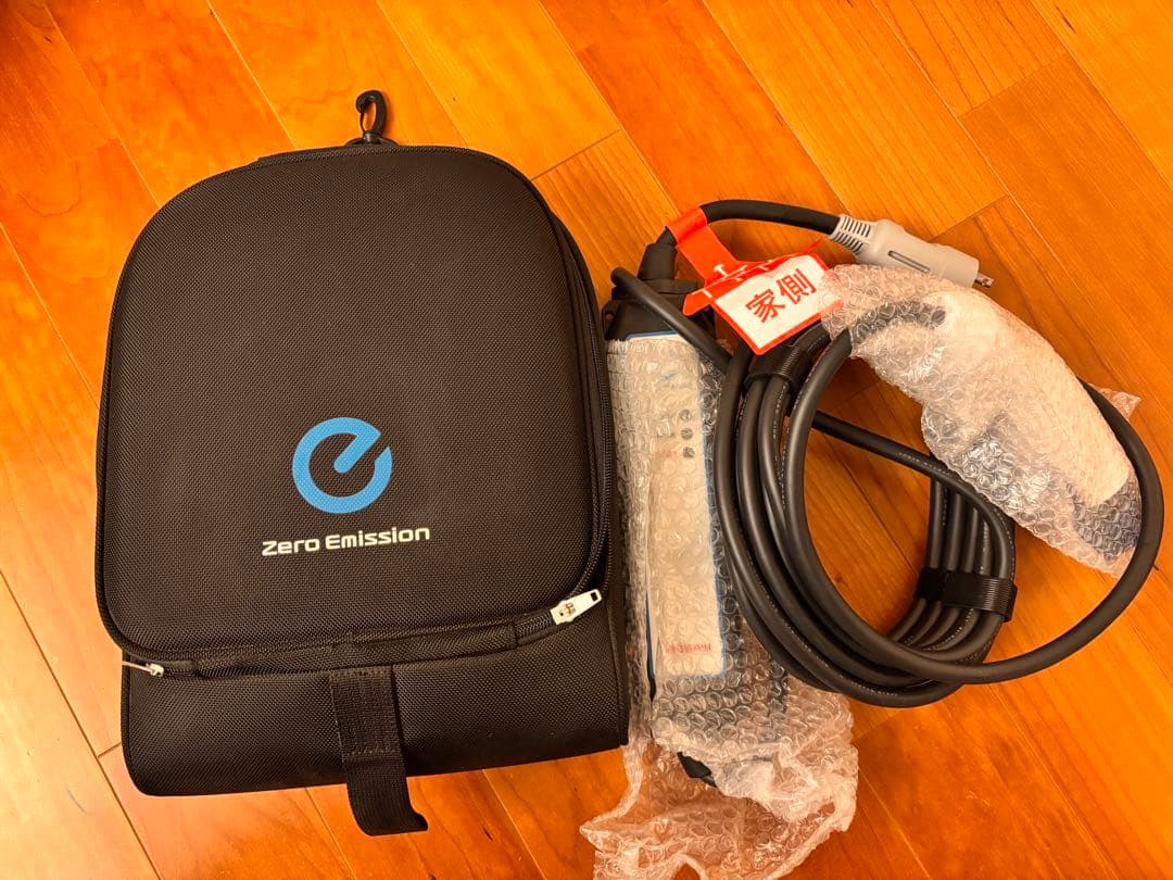 Nissan 電気自動車 充電器 純正 専用収納バック付
