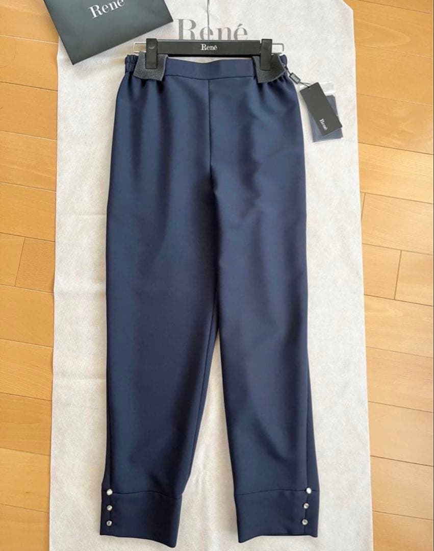未使用品♡Reneルネ♡スリムパンツ ネイビー ビジューボタン付き 36