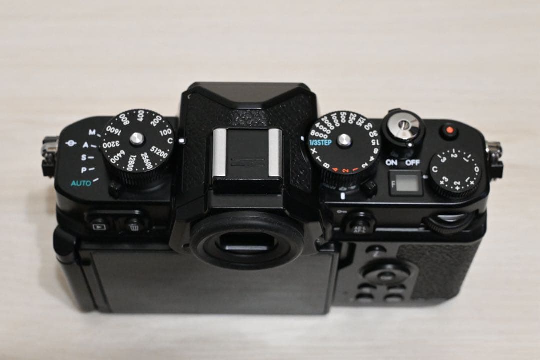 Nikon ニコン Zf ボディ