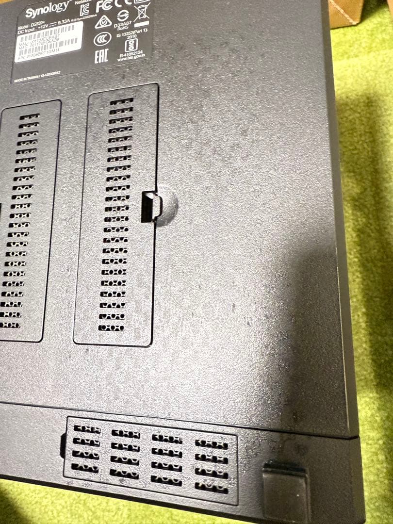 Synology DS920+ 付属品完備