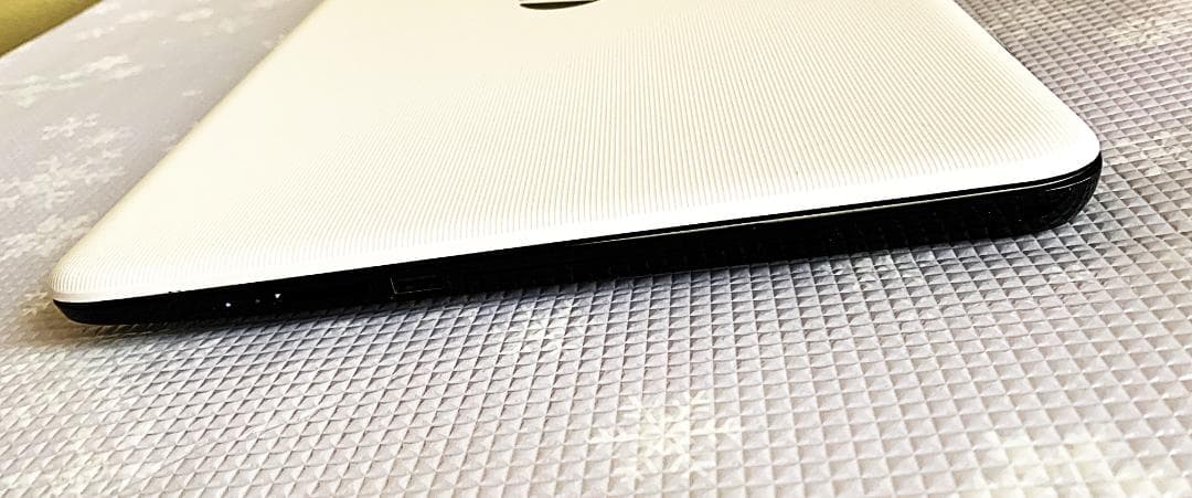 17.3インチ HP i7⁺Radeon FullHD Office2019