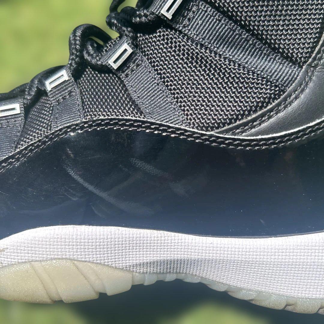 る*た様 希少エアジョーダン 11 ブラック/ホワイトサイズ UK7