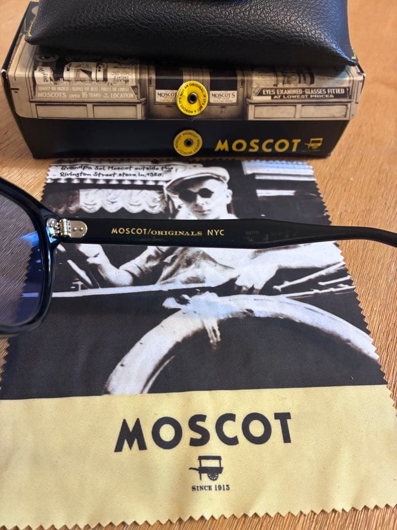 MOSCOT LEMTOSH 46サングラス ブラックフレーム ブルーレンズ