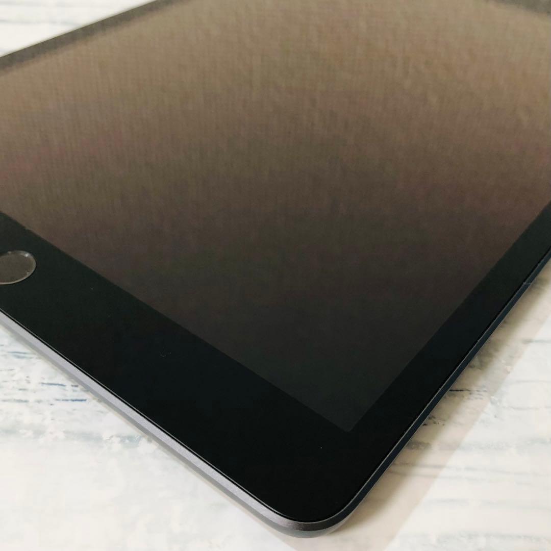 iPad 第7世代 32GB wifiモデル 付属品完備　管理番号：238