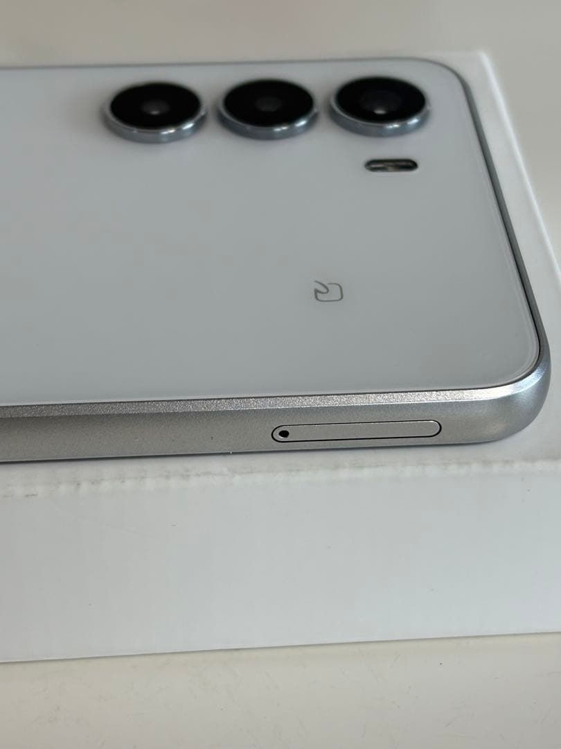 nubia S シルバー 本体