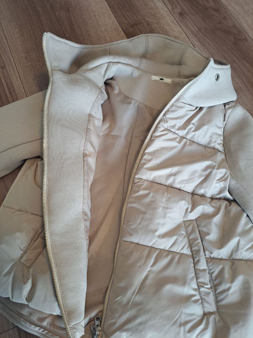 ヤマダヤ【新品未使用】ミルポア　フード付きジャケット