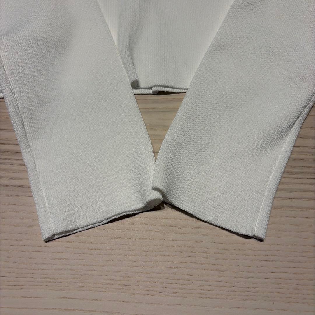 ナイスナイスモーメント スクエアネックシェル