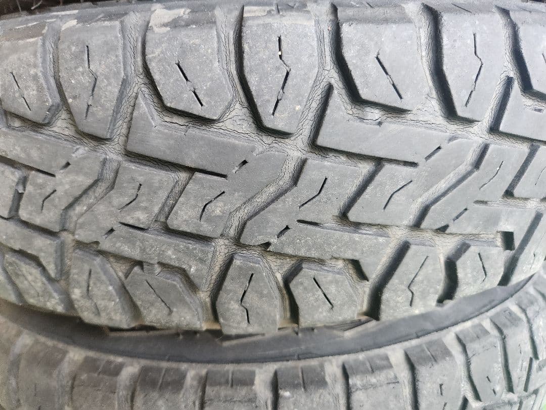 も*ぬ様 トーヨー　オープンカントリー　145/80-12 ホイール付　PCD1