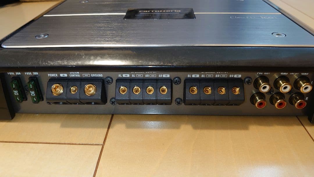 カロッツェリア　4chパワーアンプ　PRS-D8400