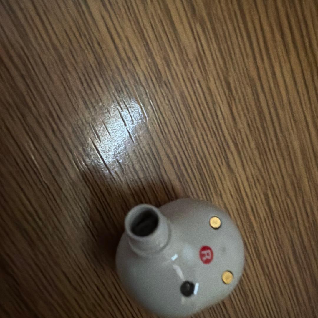 SONY WF-1000XM5 プラチナシルバー　ケース無し