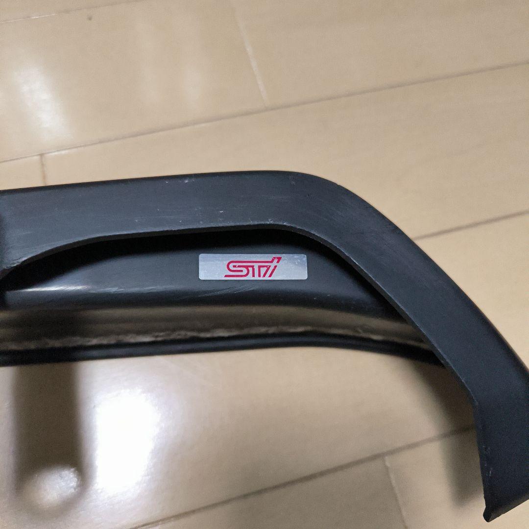 STI製。リヤサイドアンダースポイラー