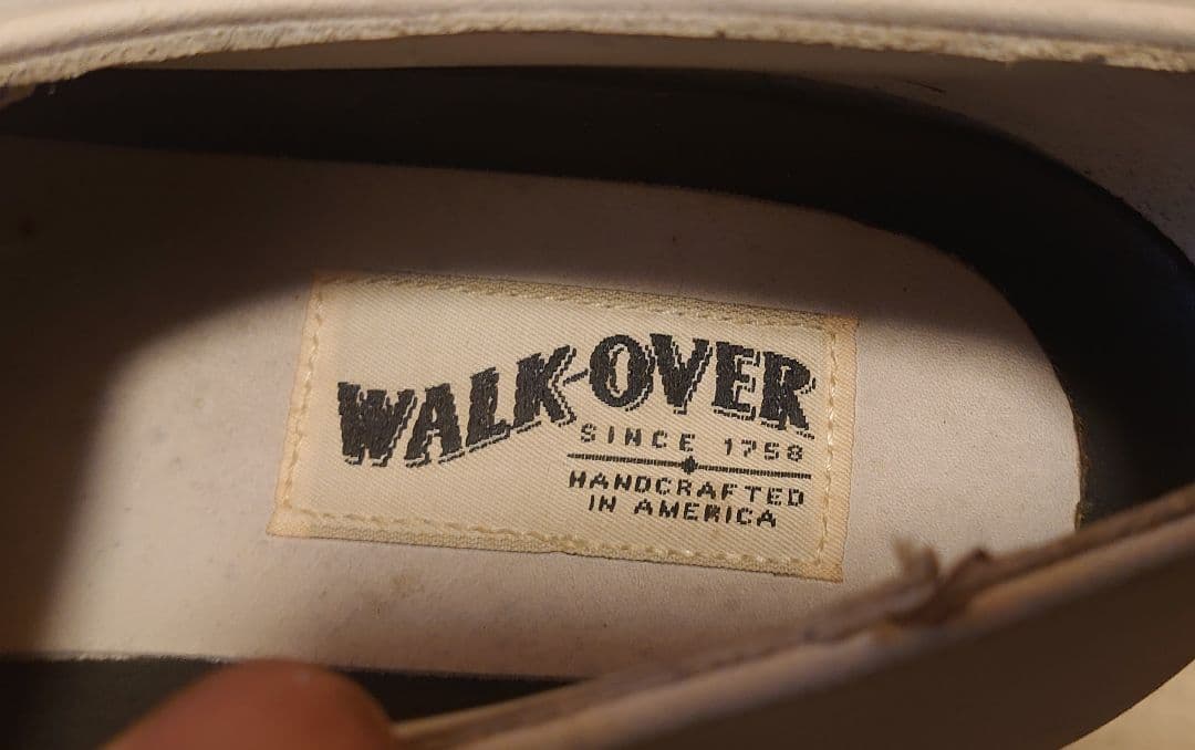 美品 ウォークオーバー（WALK OVER） ホワイトバックス US9
