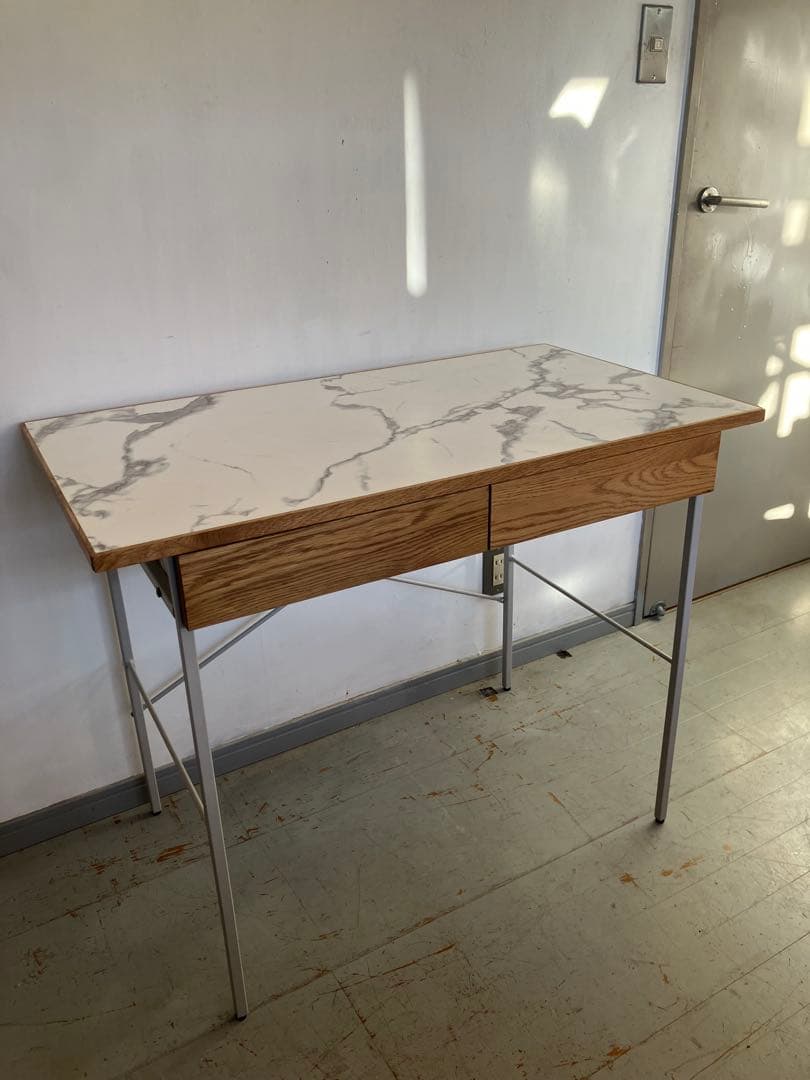 a.depeche POL desk 900 wide マーブル、ユロップグレー