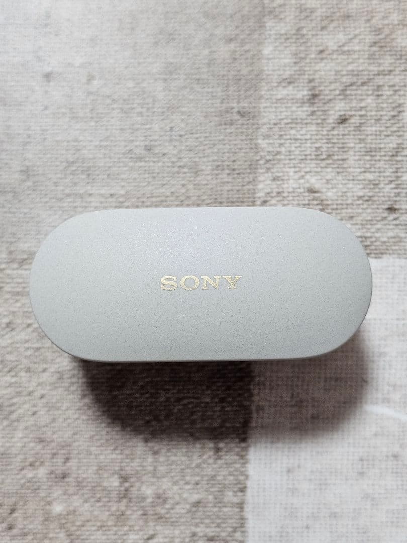 移転セール！　ケース、イヤホンバッテリー新品　wf-1000xm4 シルバー