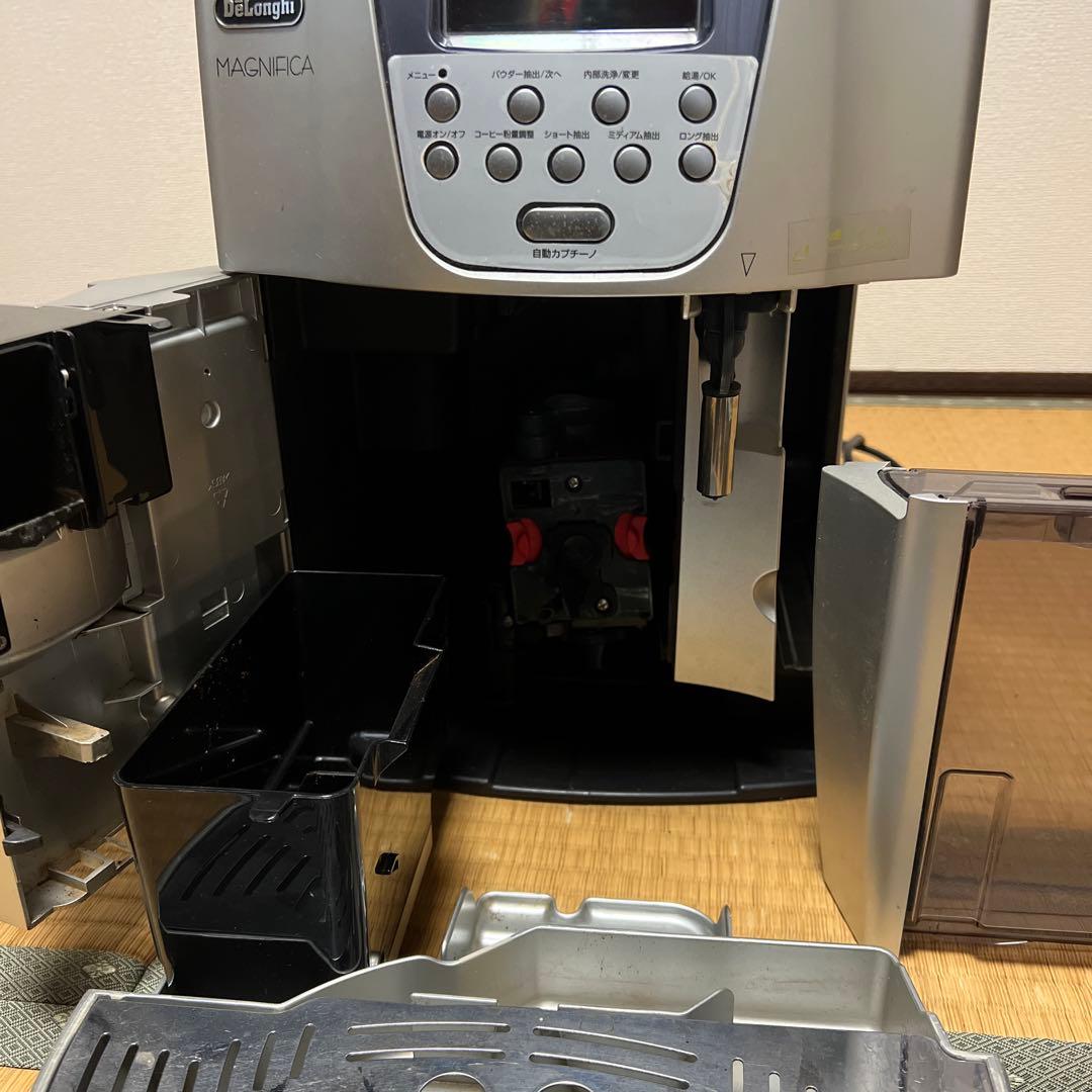 デロンギ　全自動コーヒーマシン　ESAM1500DK Delonghi