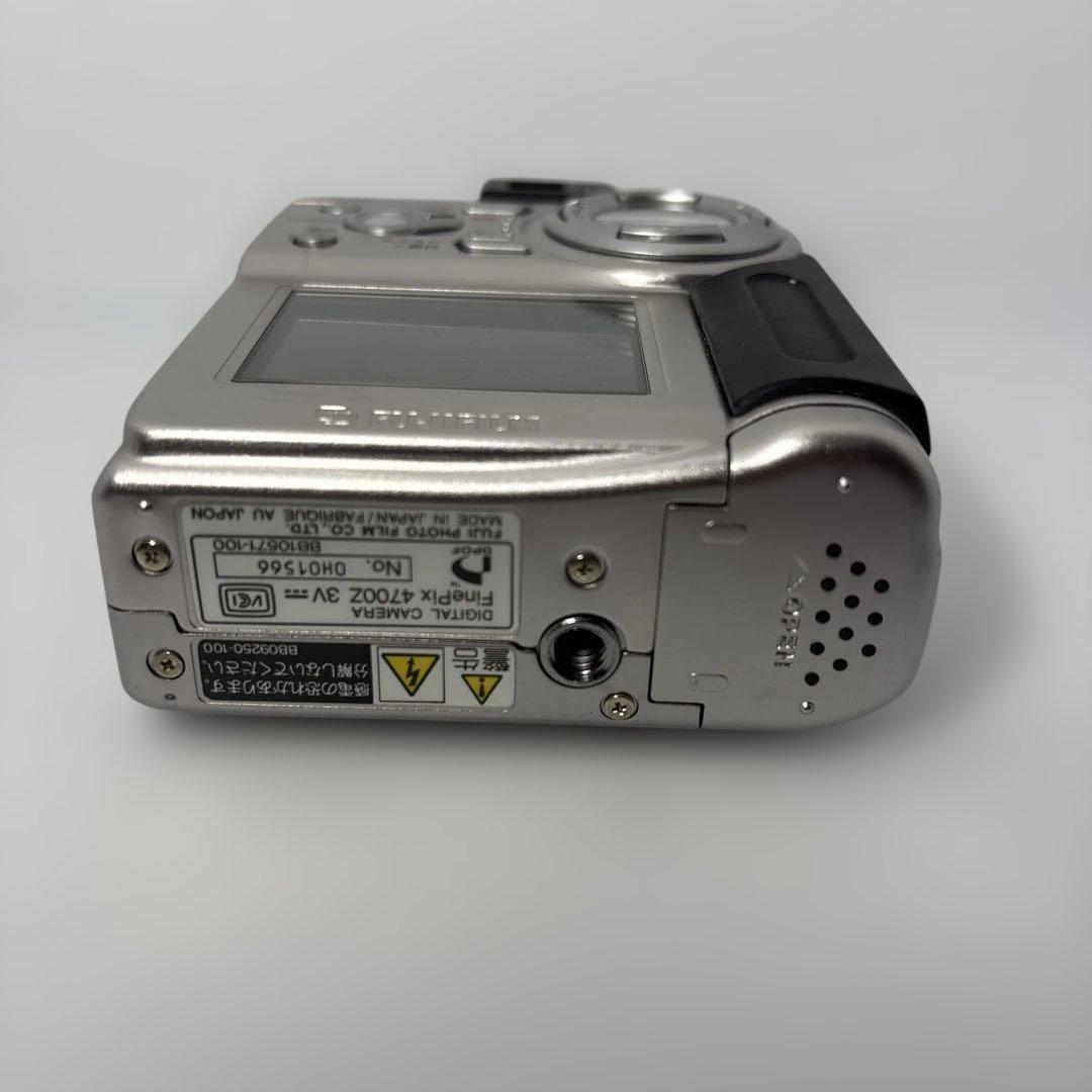 【美品、動作品】FUJIFILM FinePix 4700z 126
